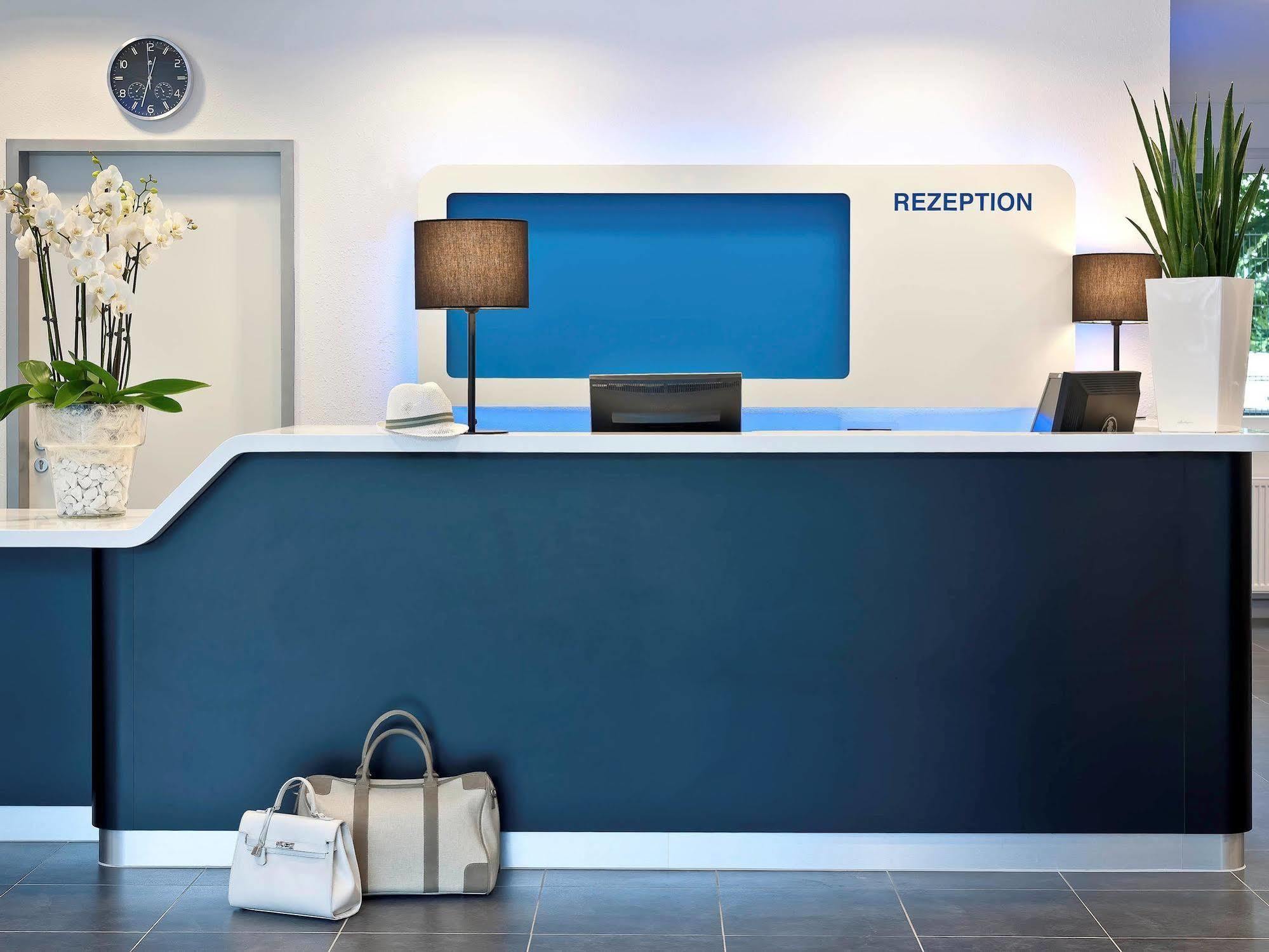 B&B Hotel Cergy Pierrelaye Εξωτερικό φωτογραφία